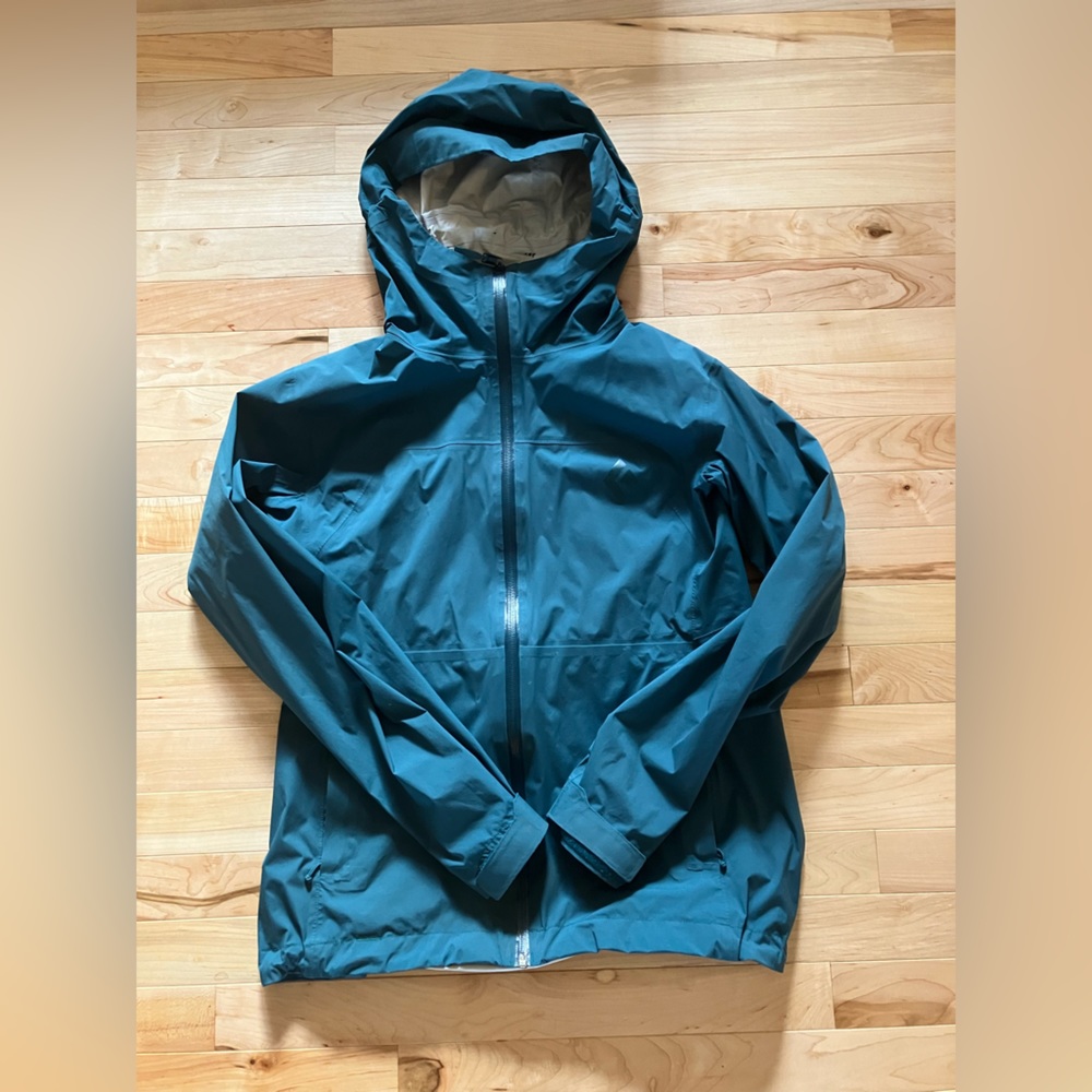 Black Diamond Stormline stretch rain shell